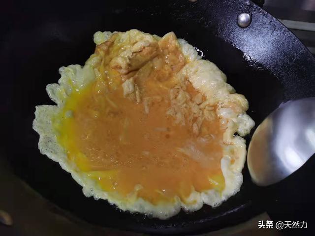 炸鸡蛋酱的做法，东北人喜爱的鸡蛋酱要怎么做才好吃