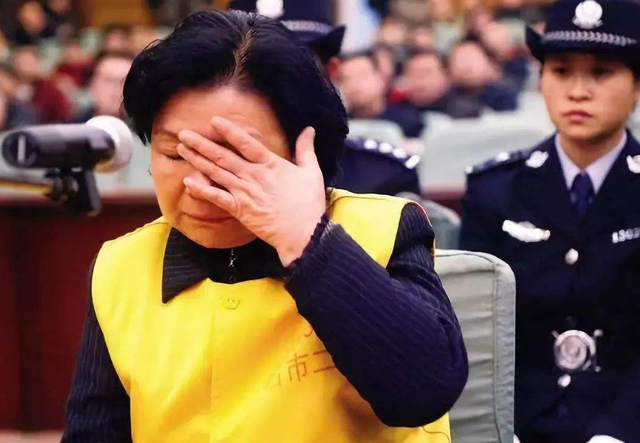 雀巢奶粉问题，2008年的三鹿毒奶粉事件（雀巢奶粉问题后咖啡销量）