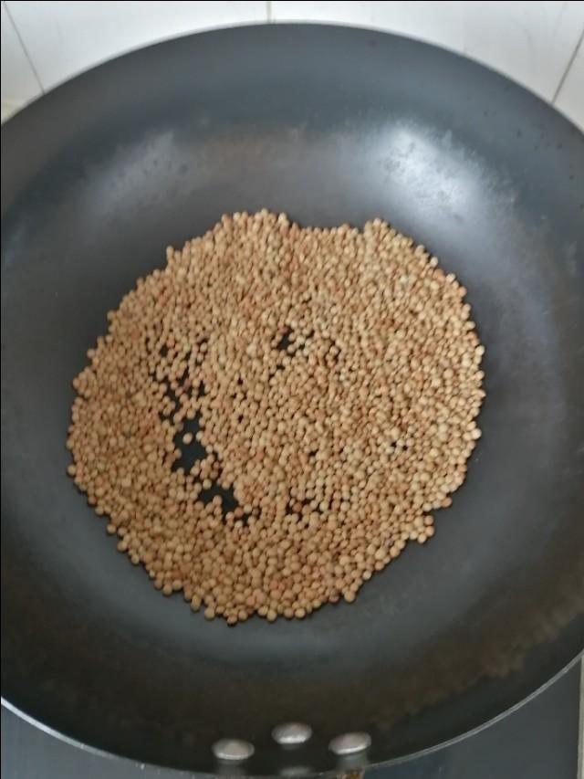 面旗子怎么做好吃，可以咥三大碗的山村美食扁豆面旗子