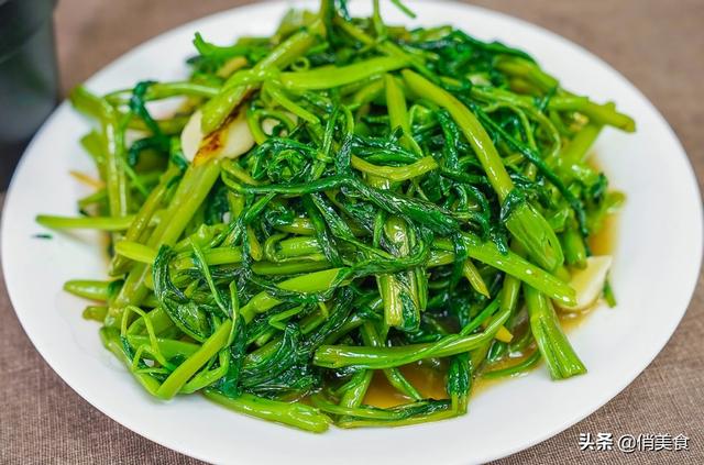 青菜怎么炒好吃又简单，广东人教我炒青菜