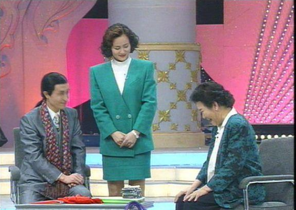 巩汉林回忆赵丽蓉离世，1999年赵丽蓉被肺癌折磨的痛不欲生