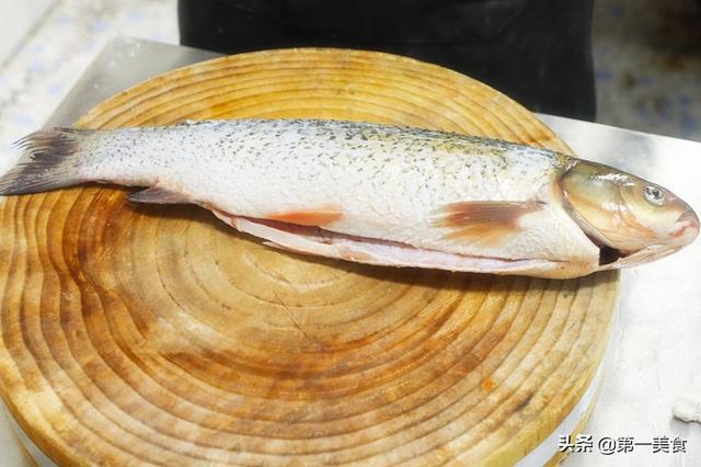 豆豉怎么做好吃，豆豉怎么做好吃又简单（只需5分钟就能搞定的豆豉蒸鱼）