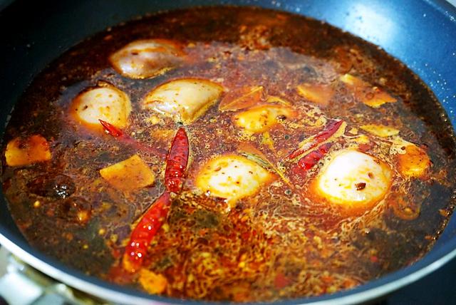 麻辣鸭头怎么做，麻辣鸭头的做法 正宗 绝味（自己在家也能做“麻辣鸭头”）