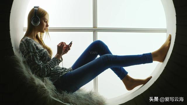 不主动联系你却秒回的男人，男人不主动联系但回复的原因（却不主动联系你）