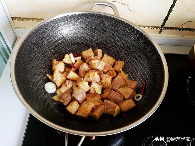 高压锅压牛肉需要多少分钟能熟，牛肉用高压锅压多长时间能熟（教你用高压锅做一道色泽诱人味道香浓的牛腩烧土豆）