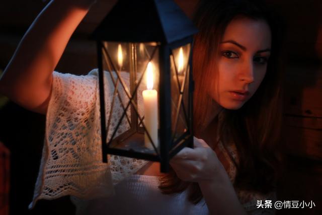 教你看穿男人的伪装，一个男人伪装的表现（聪明女人一眼看透）