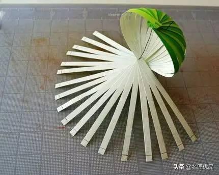 幼儿园灯笼制作方法，灯笼制作手工幼儿园（幼儿园创意手工灯笼大制作）