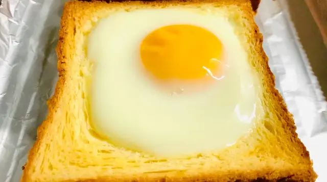 正宗芝士黄油吐司做法，半熟溏心蛋像布丁一样