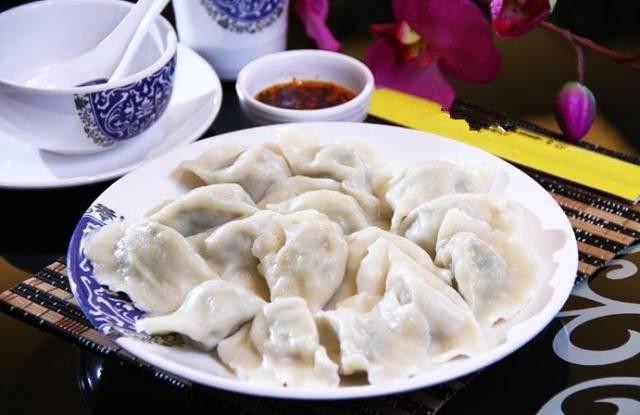 土豆素馅饺子做法大全集，土豆饺子馅做法（原来TA可以变得更好吃）