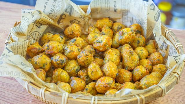 年夜饭怎么做炸货，过年吃的炸货（8道过年必备炸货）