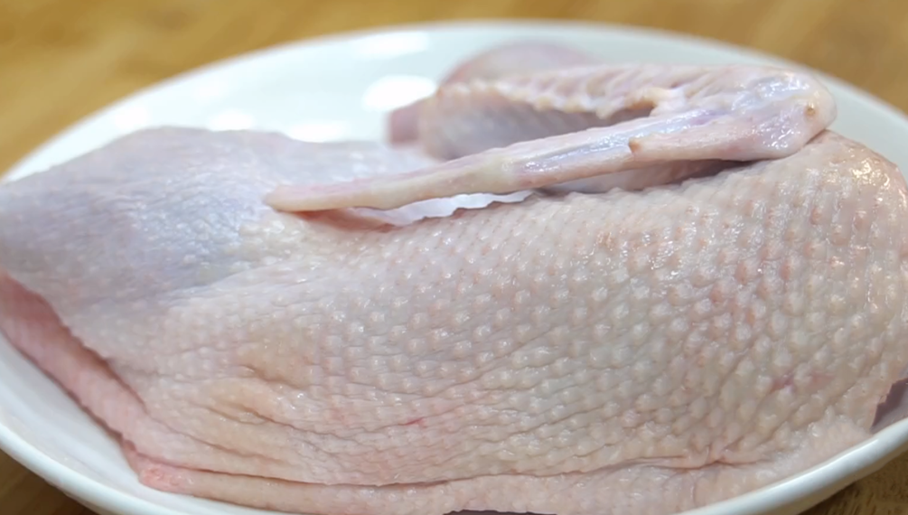 图片[2]-【酸梅鸭】做法步骤图 做法方便 鸭肉酸甜嫩滑特别入味-起舞食谱网