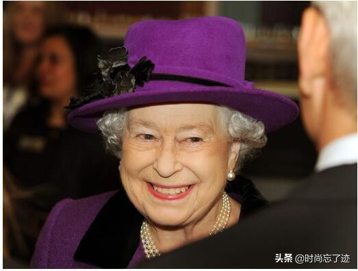 紫色是什么颜色，紫色用什么颜色能调出来（为什么说紫色是高贵的象征）