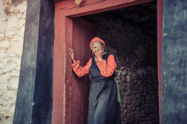 丁真老家在哪里，丁真家住哪里（丁真的老家甘孜，早该爆红了）