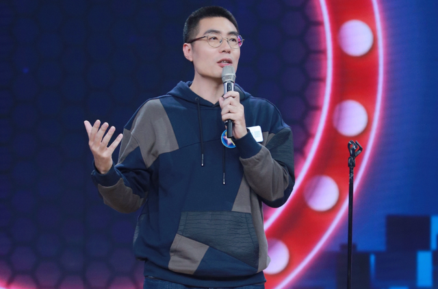 男亲女爱演员表，男亲女爱的演员（黄子华为何有资格成“香港男神”）