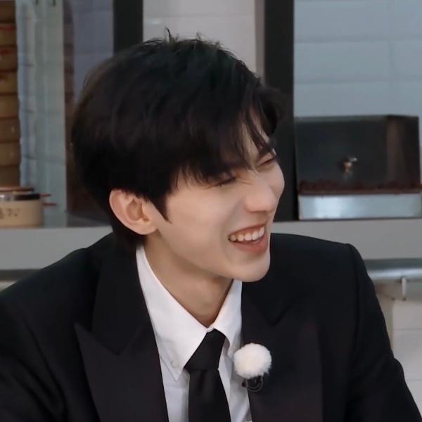 五人固定队名字有内涵，唯美诗意五人固定队名字（12组适合五人开黑的网名）