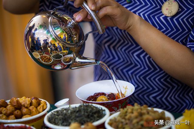 八宝茶的功效与作用,八宝茶有哪八种配料(冬能驱寒夏能解渴) 八宝茶的功效与作用,八宝茶有哪八种配料(冬能驱寒夏能解渴)