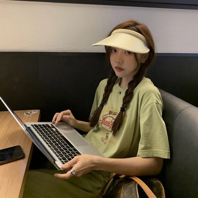 什么是funky 穿搭，一见钟情的夏日复古风穿搭