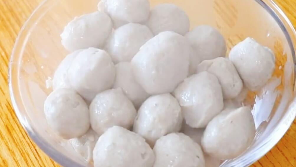 【魚丸】做法步驟圖 Q彈勁道爽滑 比買的還好吃-起舞食譜網