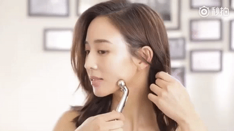 如何正确使用美容棒，美容棒配合什么使用（原来女明星是靠这13种方法去水肿）