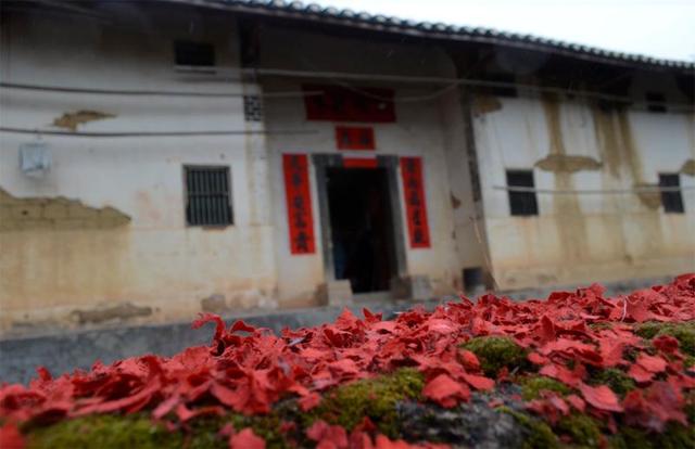 打饼子是啥意思，打饼子是什么意思（充满童趣的“打饼子”）