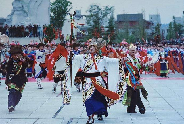 羌族的风俗文化，羌族的风俗习惯（羌族的民俗趣谈都有什么）