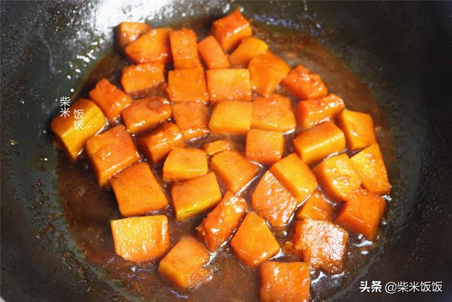 黄南瓜怎么做，怎么做蛋黄南瓜（我家最爱吃的一道素菜）