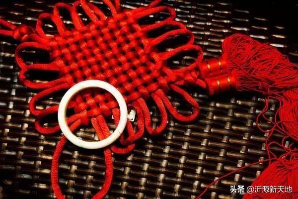 中国红是什么颜色，中国红颜色怎么调配（中国红，最美的颜色！）