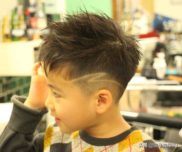 儿童男孩发型，儿童发型男孩短发3-6（最帅气小男孩发型来了）
