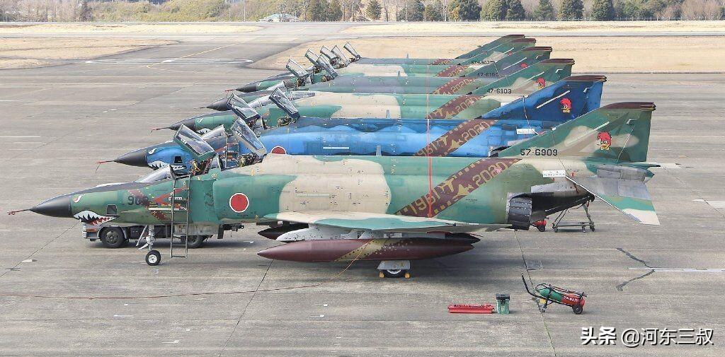 飞行RF 空自RF-4EEJ举办退役飞行活动，二代经典鬼怪全球已不多