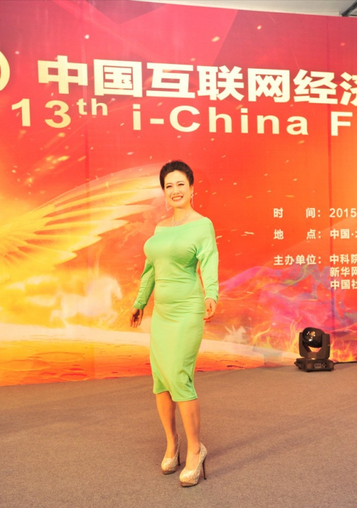 从“网红鼻祖”到“上亿女总裁”，芙蓉姐姐是如何逆天改命的？