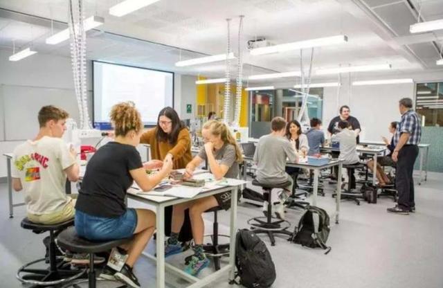 大学当学委有什么优势，大学学委重要吗（为什么大学一定要争取当班委）