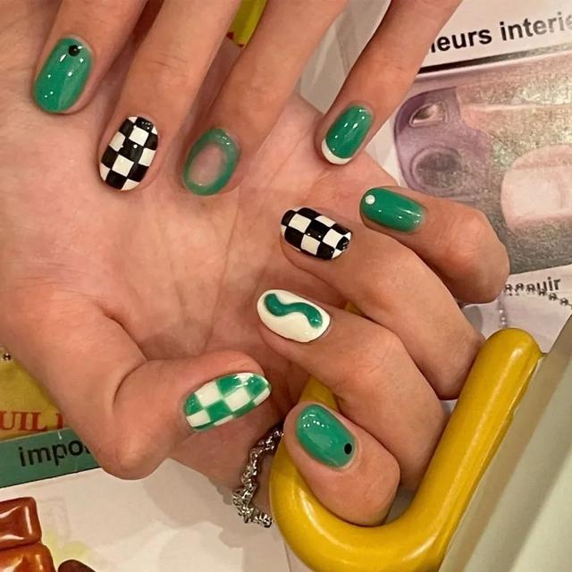 奶油滤镜/可爱/甜美/表情包/欧美/妆容，微信头像，奶油滤镜/可爱/甜美/表情包/欧美/妆容（时髦显白，拿图去做）