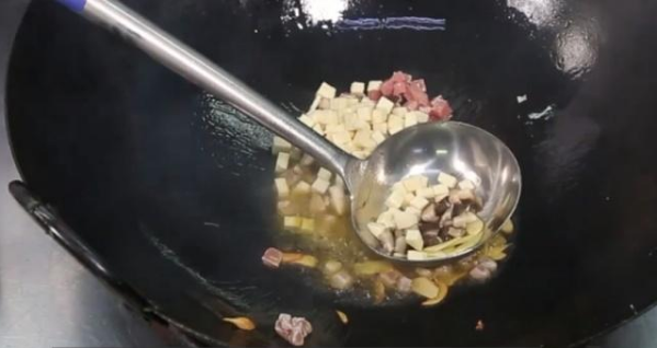 臭鳜鱼腌制方法和做法，臭鳜鱼如何腌制方法（徽世臭鳜鱼正宗做法）