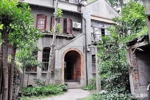 轩的意思是什么，轩字取名的寓意是什么（俗语：“门朝南子不寒）