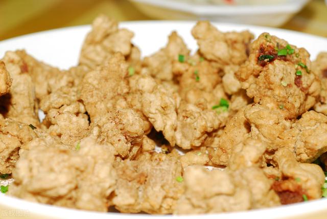 白凉粉是啥，白凉粉是啥东西（厨房常见的6种淀粉与具体用法）