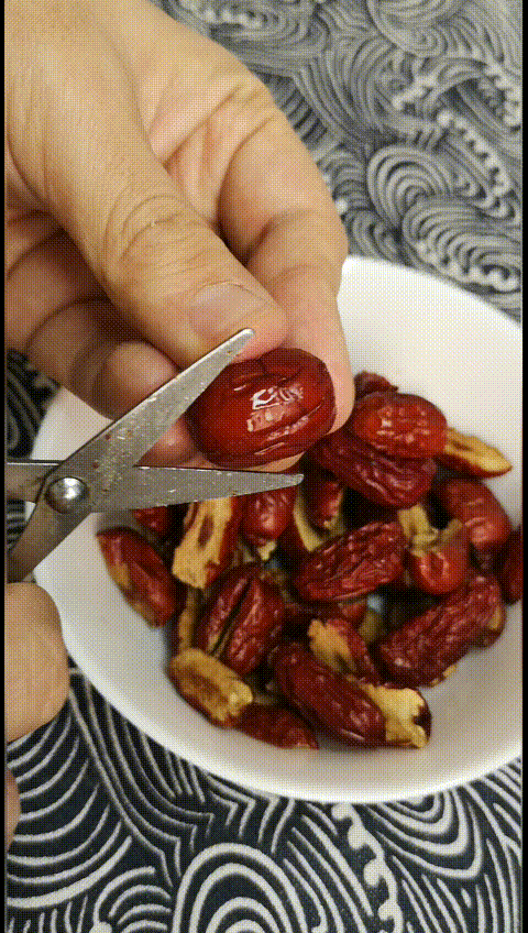 红豆沙切糕怎么做，豆沙糯米切糕（教你在家做江米切糕）