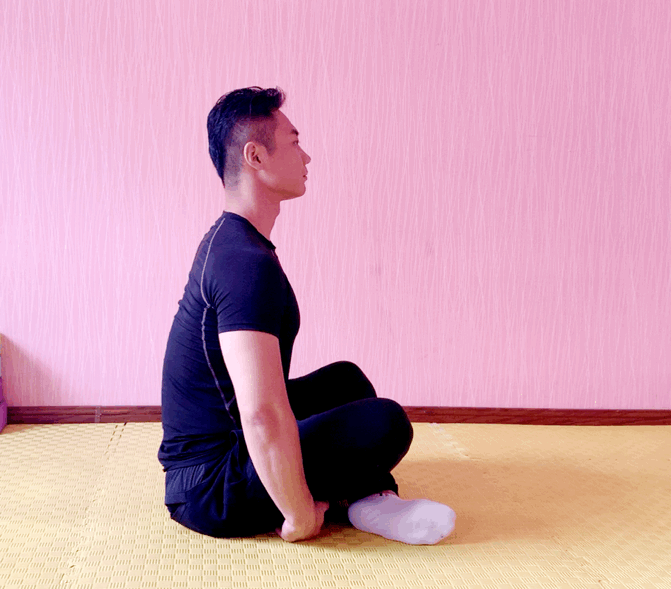 怎么改善驼背，驼背怎么办，怎么改善驼背（6个动作让你恢复挺拔完美体态）