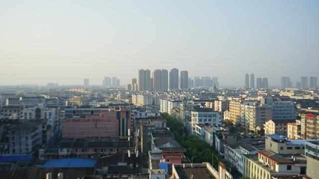 苍南县属于哪个市，苍南县是哪个市（评新成立的县级市浙江省温州市龙港市）