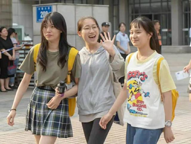 各个大学录取分数线，四川今年录取分数线2022-各大学在四川的录取分数线2022（高校录取分数线排名）