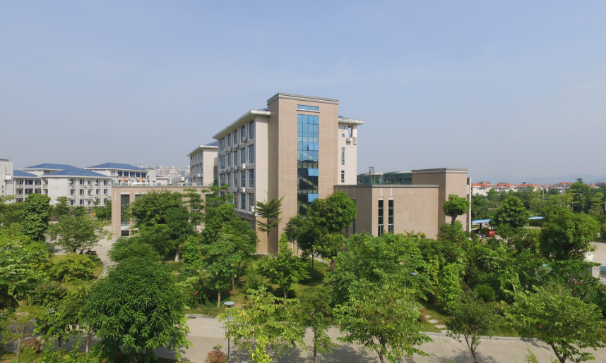 蒙山中学（广西梧州出类拔萃四所好高中）