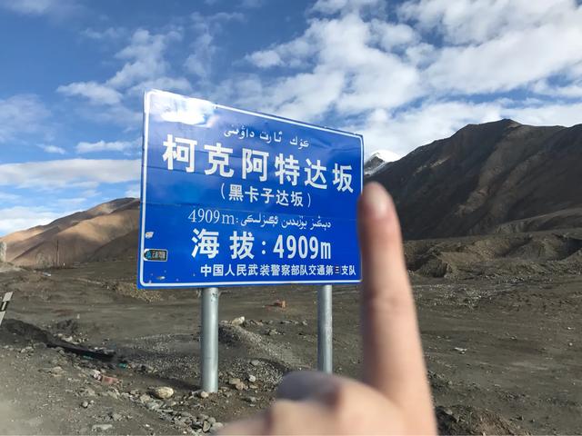 西藏厕所被狼咬死的两人，青藏线被狼吃事件（好多问新藏线住宿）