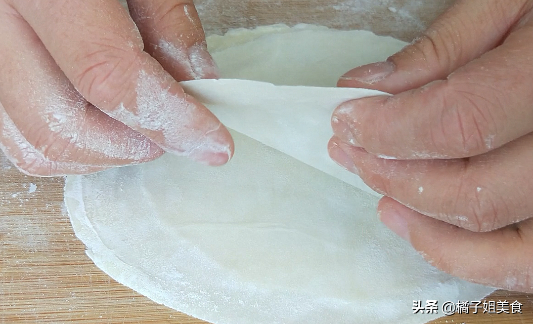 圖片[3]-餃子皮的兩種吃法 第一種吃法可以用來當小零食 第二種吃法可-起舞食譜網