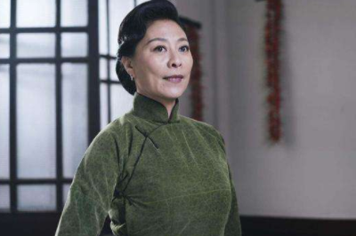 岳红的前夫是谁，国家一级演员岳红23岁成影后