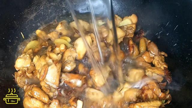 红烧鸡腿的简单做法，怎么做红烧鸡腿（教你做正确红烧鸡腿肉的做法）