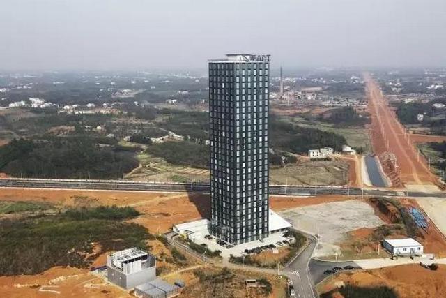 长沙最新烂尾楼名单，多地烂尾楼业主维权无门集体“停贷”（长沙的第一高楼“天空城市”遭停工）