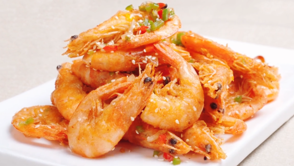 【椒鹽蝦】做法步驟圖 做一大盆不過癮 一看就會-起舞食譜網