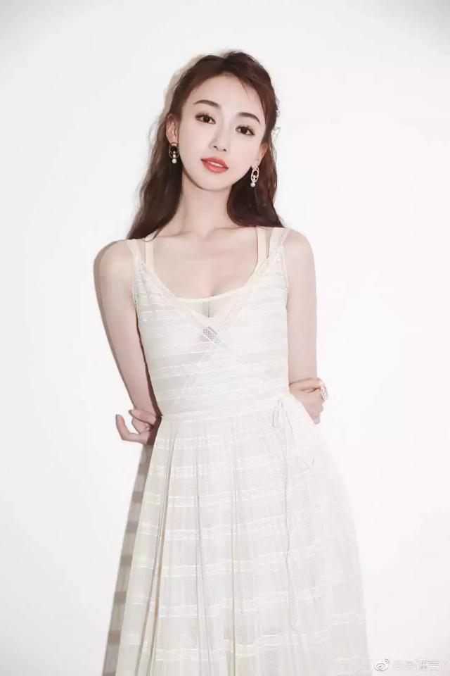 杨蓉在哪部电视剧中饰演小玉，杨蓉演过电视剧女主角（吴谨言聊出道前辛酸经历）