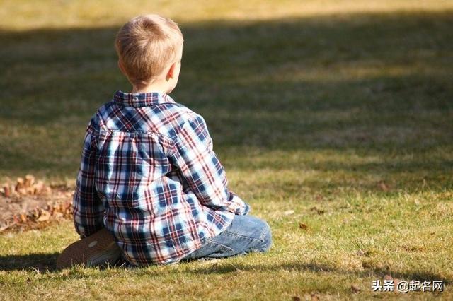 往昔是什么意思，今昔忆往昔是什么意思（楚辞起大气男孩名）