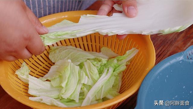 醋溜白菜的做法家常，辣白菜料的做法及配方（吃了20多年醋溜白菜）