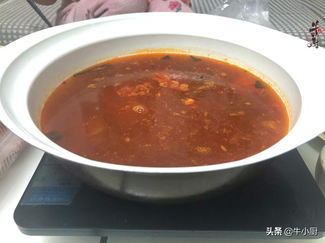 番茄火锅汤底怎么做，火锅店番茄汤底做法（外面几十块钱的火锅汤底）